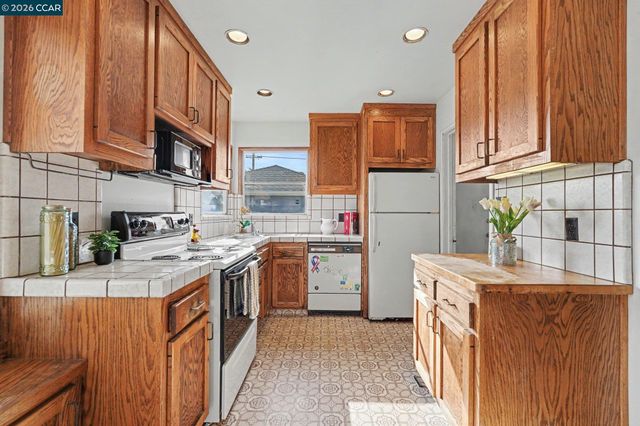 1005 Richmond St, El Cerrito, CA 94530