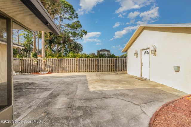 7065 Bright Avenue, Cocoa, FL 32927