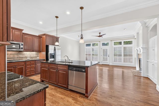 1012 Merrivale Chase, Roswell, GA 30075