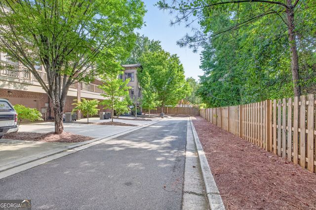 1012 Merrivale Chase, Roswell, GA 30075