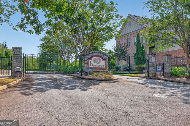 1012 Merrivale Chase, Roswell, GA 30075