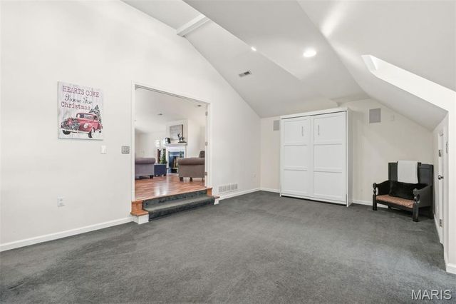 522 S 2nd Street, St Charles, MO 63301