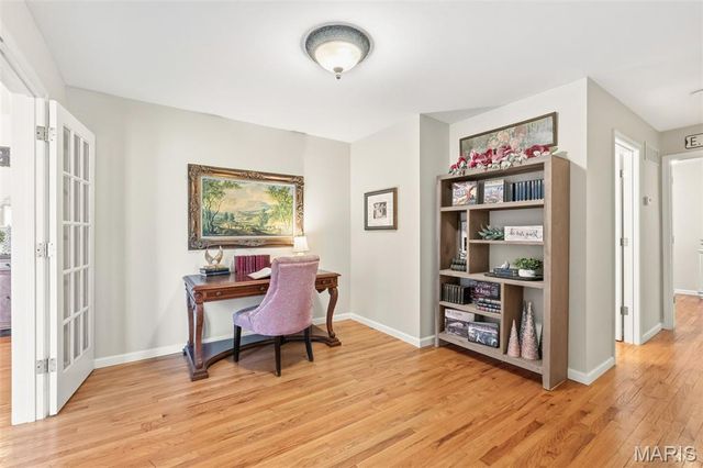 522 S 2nd Street, St Charles, MO 63301