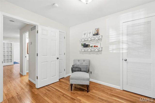 522 S 2nd Street, St Charles, MO 63301
