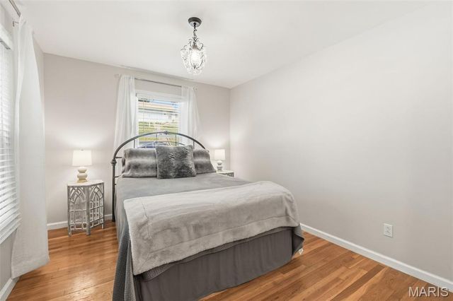 522 S 2nd Street, St Charles, MO 63301