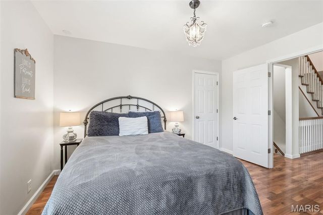 522 S 2nd Street, St Charles, MO 63301