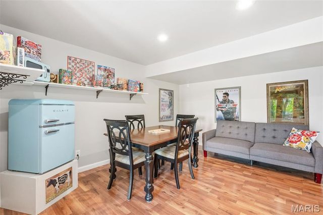 522 S 2nd Street, St Charles, MO 63301