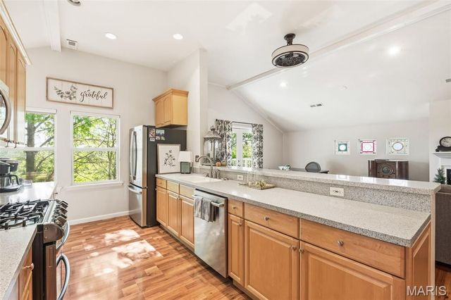 522 S 2nd Street, St Charles, MO 63301