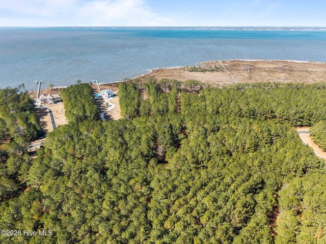 116 Garbacon Drive, Beaufort, NC 28516