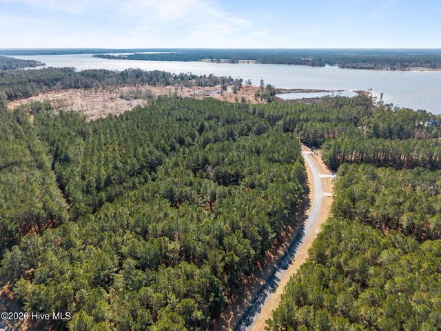 116 Garbacon Drive, Beaufort, NC 28516