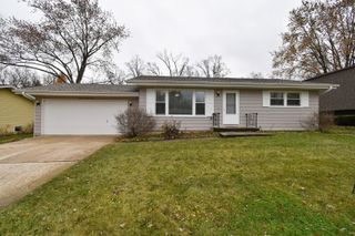 1191 Meadow Lane, Elgin, IL 60123