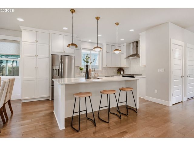 5605 Se STEELE St, Portland, OR 97206