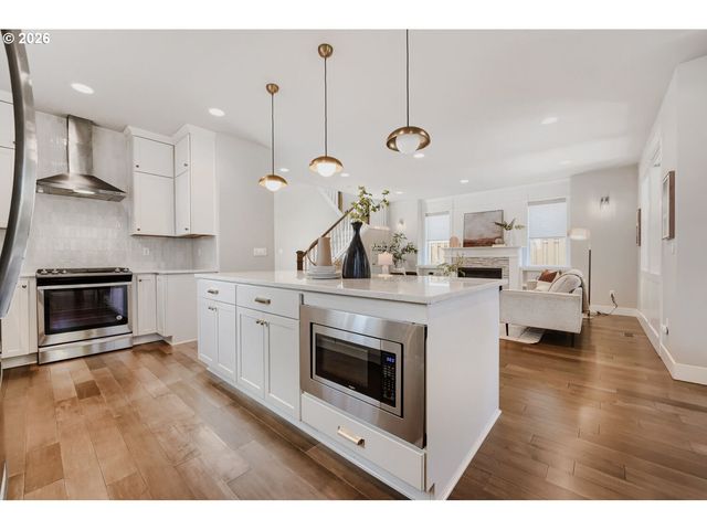 5605 Se STEELE St, Portland, OR 97206