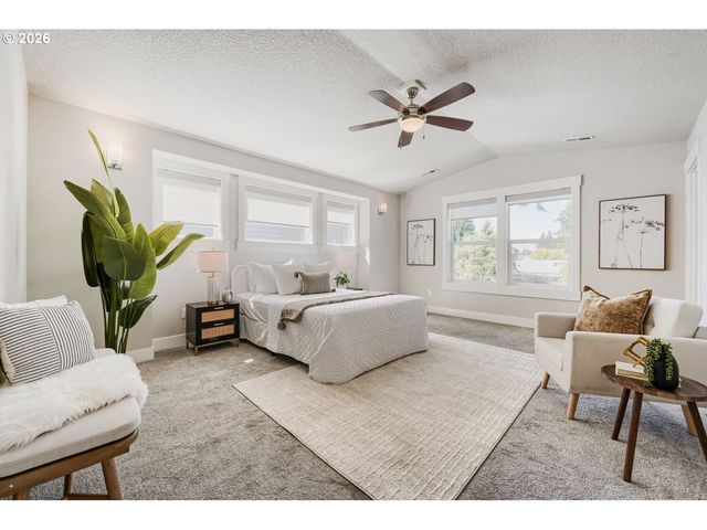 5605 Se STEELE St, Portland, OR 97206