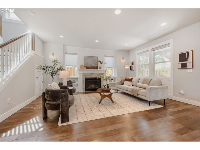 5605 Se STEELE St, Portland, OR 97206