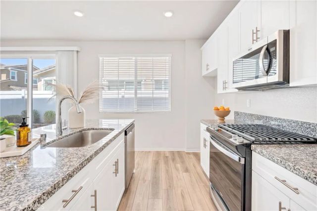 40383 Birchfield Drive, Temecula, CA 92591