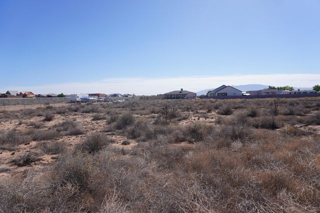 618 Rainbow Boulevard NE, Rio Rancho, NM 87124
