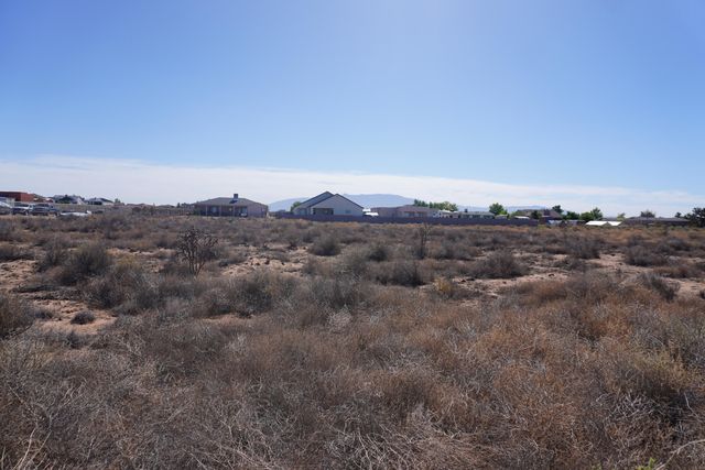 618 Rainbow Boulevard NE, Rio Rancho, NM 87124