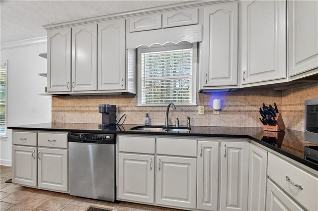 7634 Chatsworth Highway, Ellijay, GA 30540