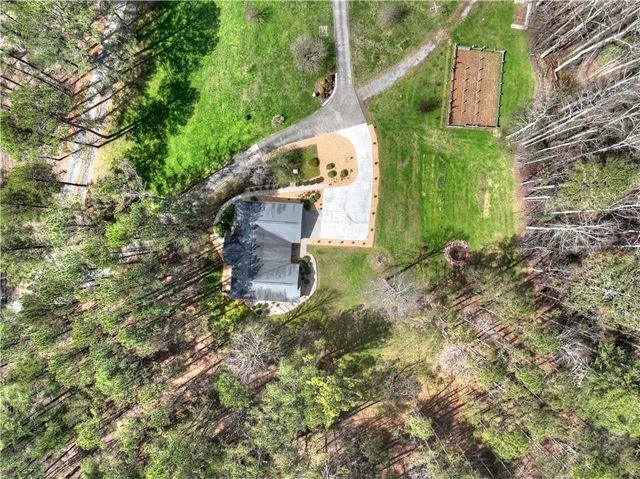 7634 Chatsworth Highway, Ellijay, GA 30540