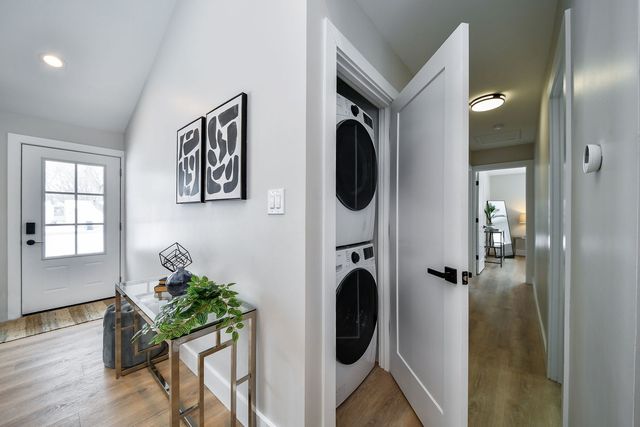 5740 Ridgewood Drive, Western Springs, IL 60558