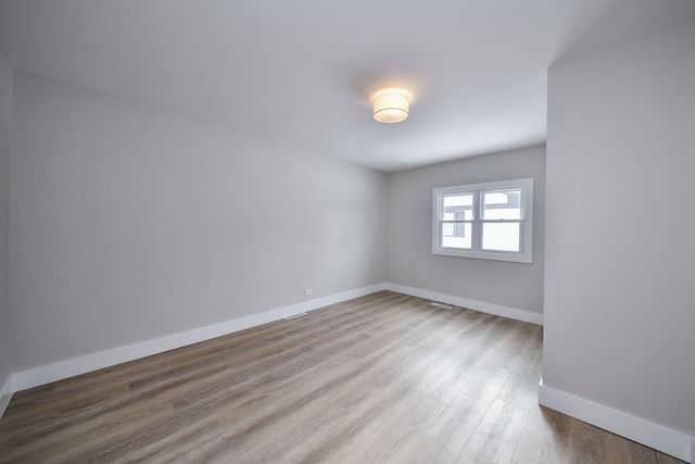 5740 Ridgewood Drive, Western Springs, IL 60558