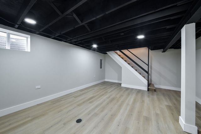 5740 Ridgewood Drive, Western Springs, IL 60558