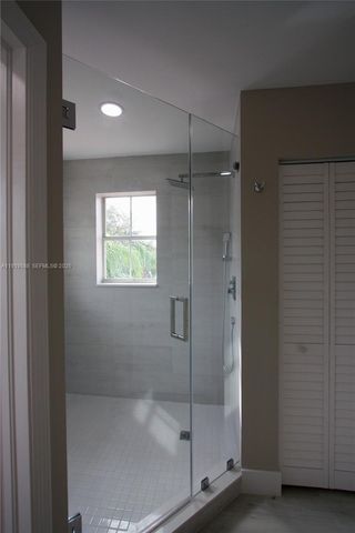 935 Lemonwood Ct -, Hollywood, FL 33019