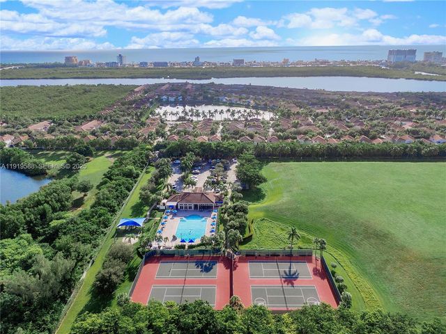 935 Lemonwood Ct -, Hollywood, FL 33019