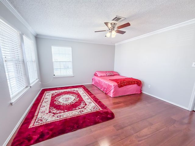 2044 Talon Drive, Lewisville, TX 75077