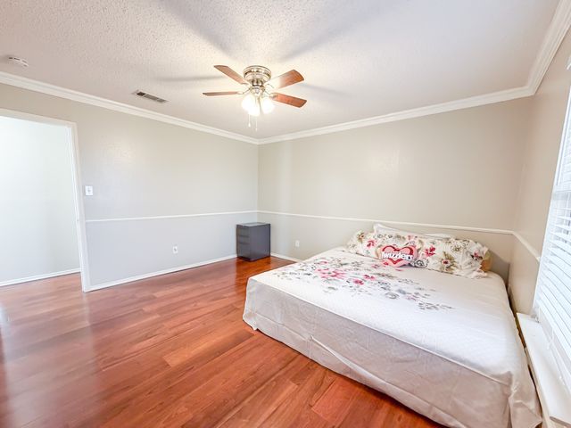 2044 Talon Drive, Lewisville, TX 75077