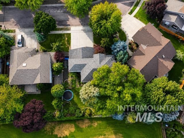 731 E Ridge Dr, Eagle, ID 83616