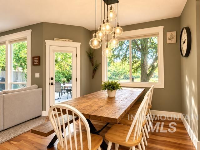 731 E Ridge Dr, Eagle, ID 83616