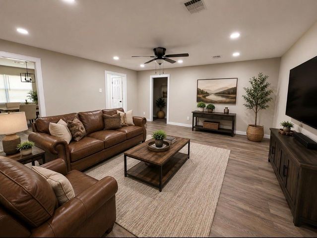 2818 Spa Drive, Deer Park, TX 77536
