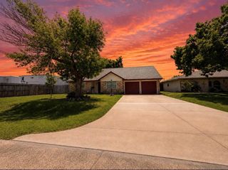 2818 Spa Drive, Deer Park, TX 77536