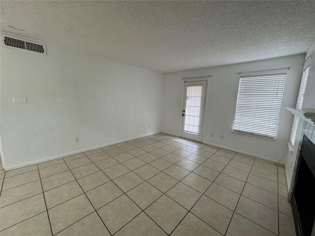 4401 THORNBRIAR LANE 102, Orlando, FL 32822