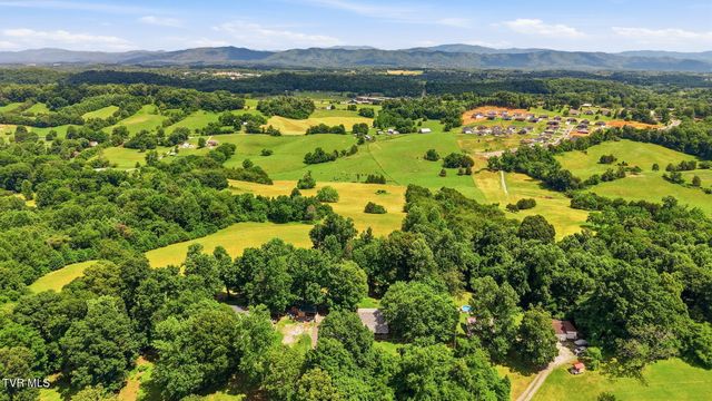 122 Spring Hollow Lane, Jonesborough, TN 37659