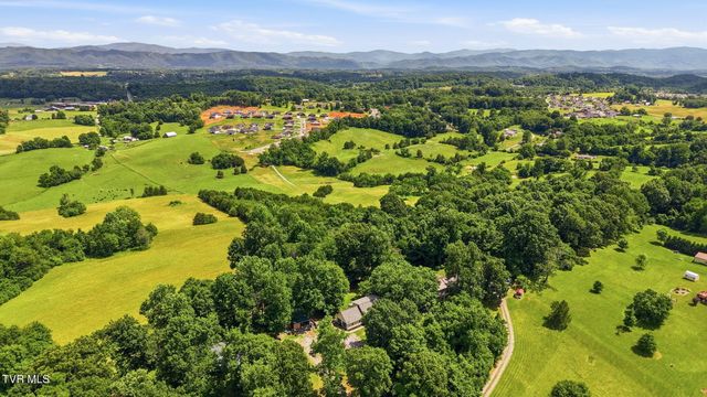 122 Spring Hollow Lane, Jonesborough, TN 37659