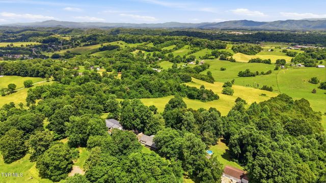 122 Spring Hollow Lane, Jonesborough, TN 37659