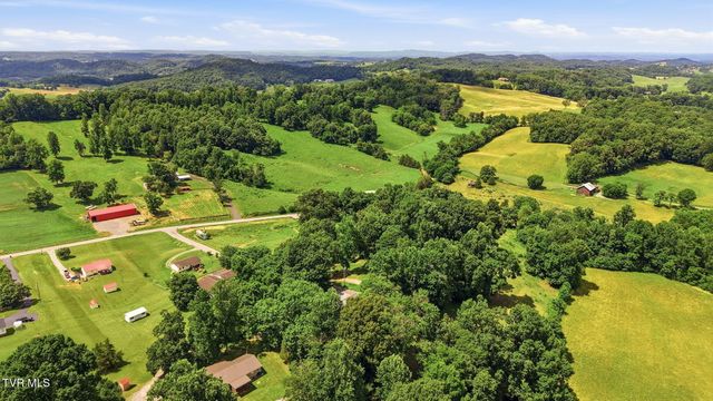 122 Spring Hollow Lane, Jonesborough, TN 37659