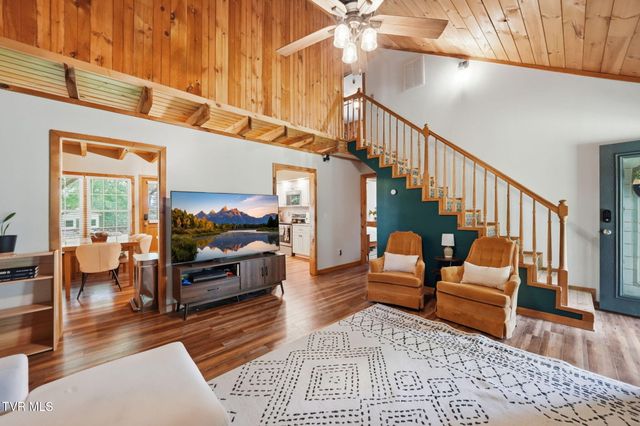 122 Spring Hollow Lane, Jonesborough, TN 37659