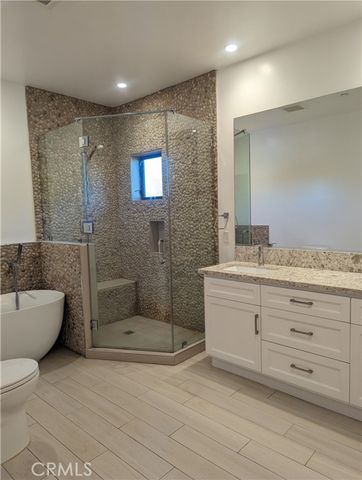 8238 Sharuzi Lane, Northridge (los Angeles), CA 91325