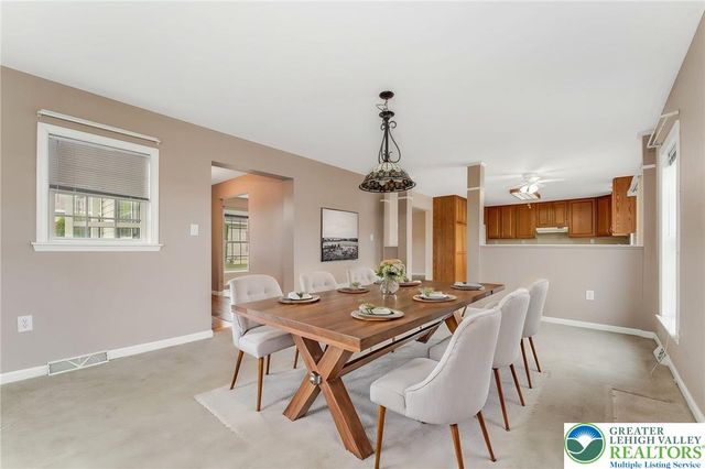707 San Simeon Place, Forks Twp, PA 18040