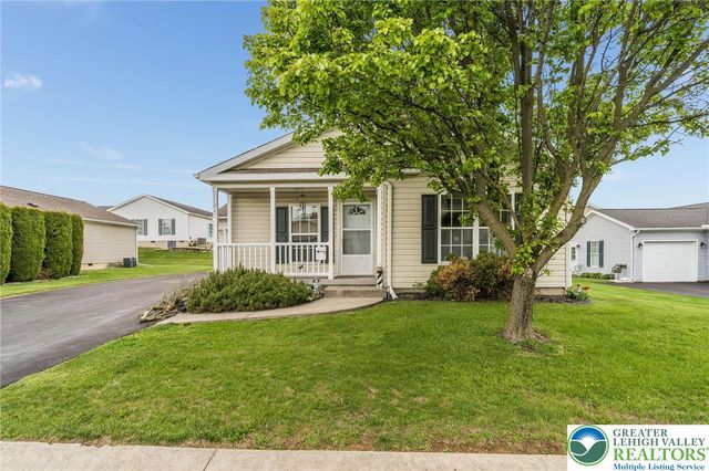 707 San Simeon Place, Forks Twp, PA 18040