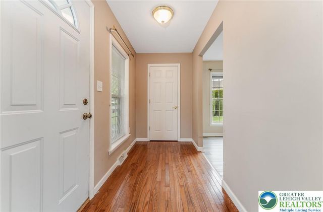 707 San Simeon Place, Forks Twp, PA 18040