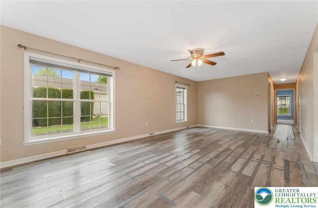 707 San Simeon Place, Forks Twp, PA 18040