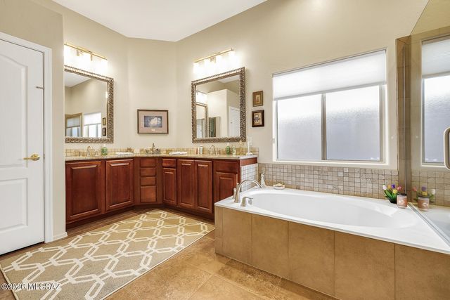 6313 N Via Lomas De Paloma, Tucson, AZ 85718