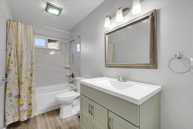 1988 Jeffrey Dr, Yuba City, CA 95991