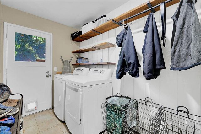 1988 Jeffrey Dr, Yuba City, CA 95991