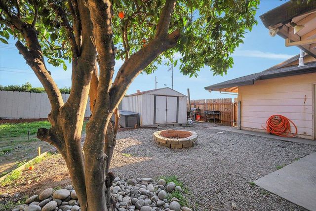 1988 Jeffrey Dr, Yuba City, CA 95991